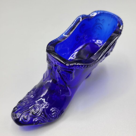 Vintage Cobalt Blue Glass Shoe Figurine Scroll & Bow Detailing Collectible - Picture 12 of 13
